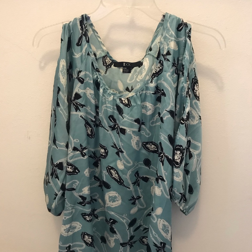 Forever 21 cameo printed blouse